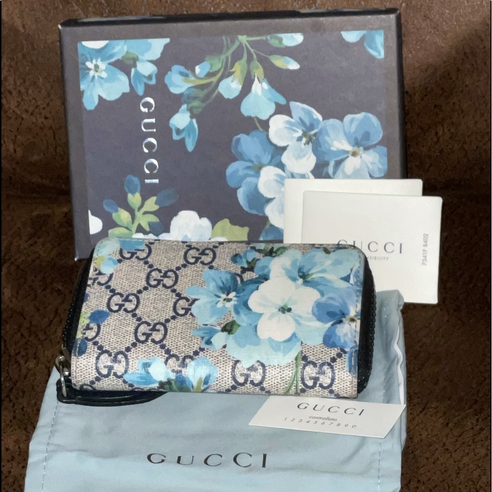 GUCCI IN BLOOM